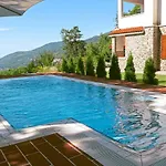 Villa Harmonia